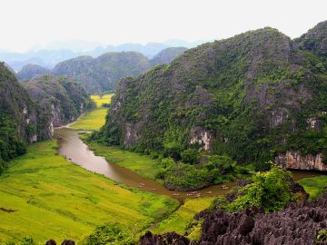 Ninh Binh – Halong Bay on Land